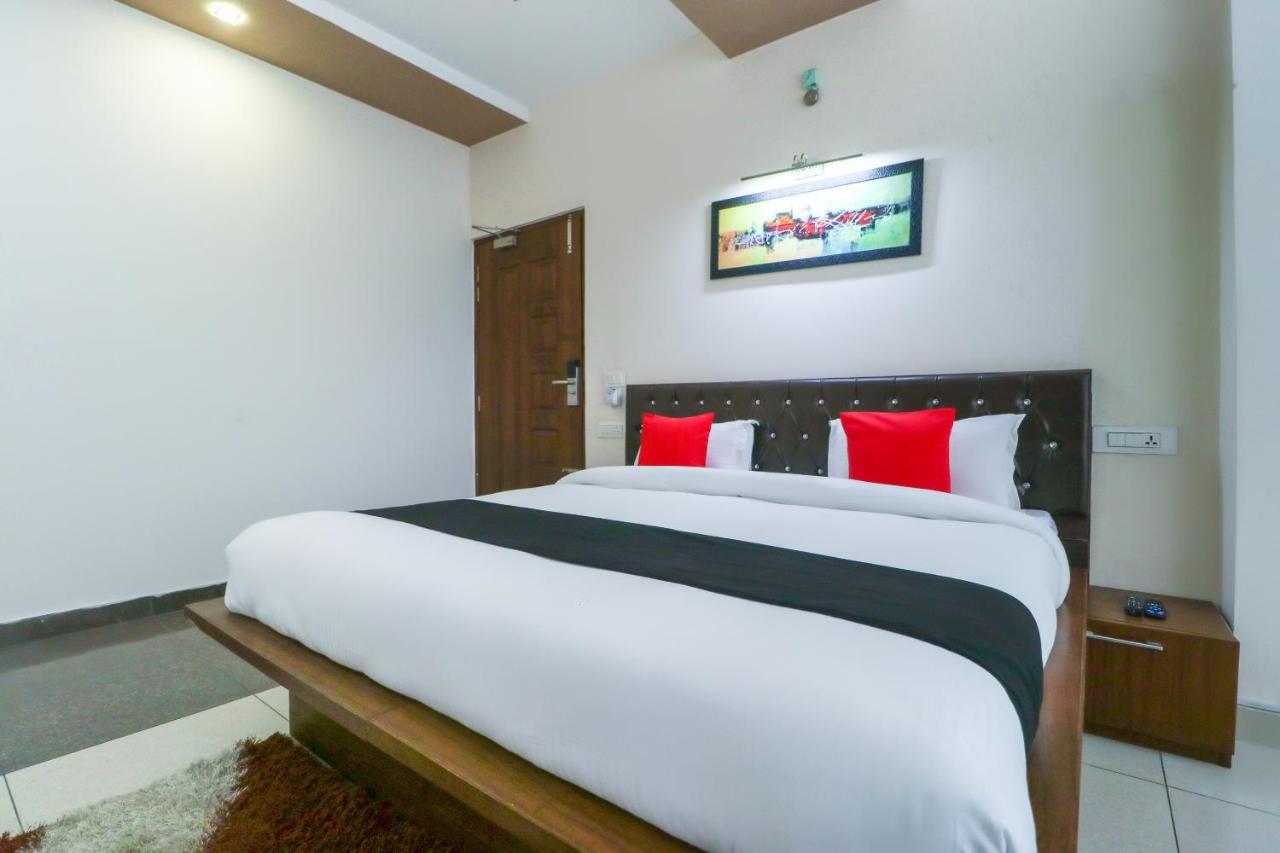 Townhouse 765 The Grace Hotel Patiāla Екстериор снимка