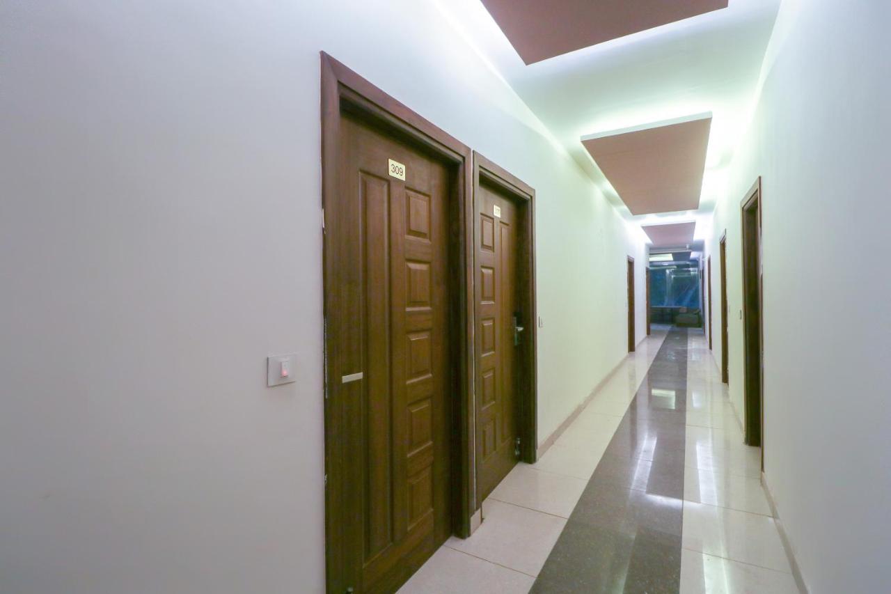 Townhouse 765 The Grace Hotel Patiāla Екстериор снимка